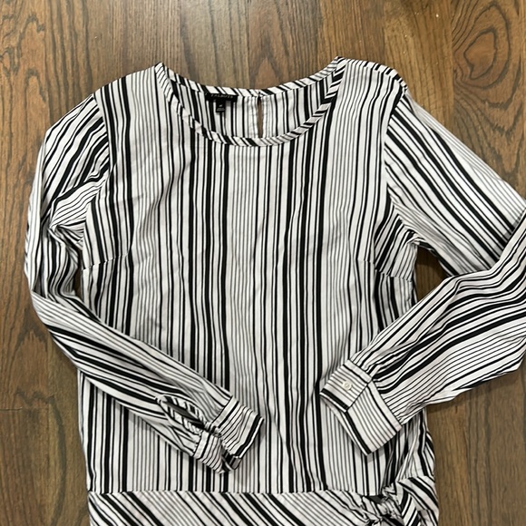 Talbots blouse - Picture 2 of 2